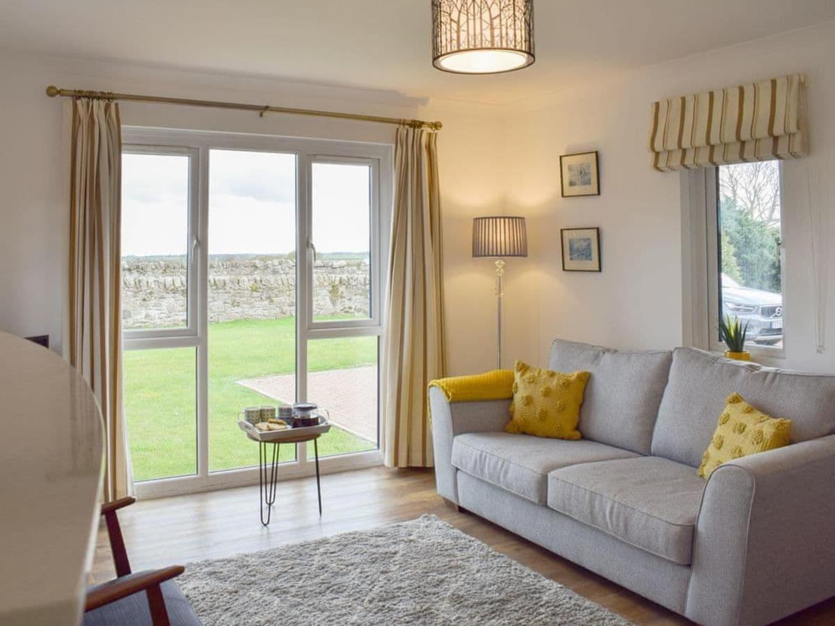 Bernicia House Villa Seahouses Exterior photo